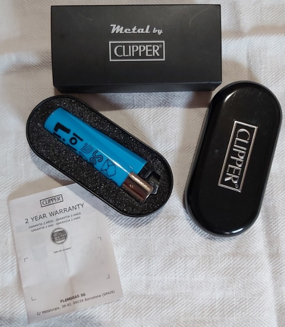Accendino Clipper Collezione Serie Social Media 1/4 con Scatola Metallo Raro