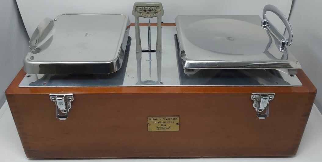 Bilancia Antica Doppio Piatto Burgh of Clydebank W & T Avery L.td Birmingham Anni '50