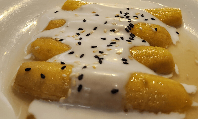 banane au lait de coco et graines de sésame