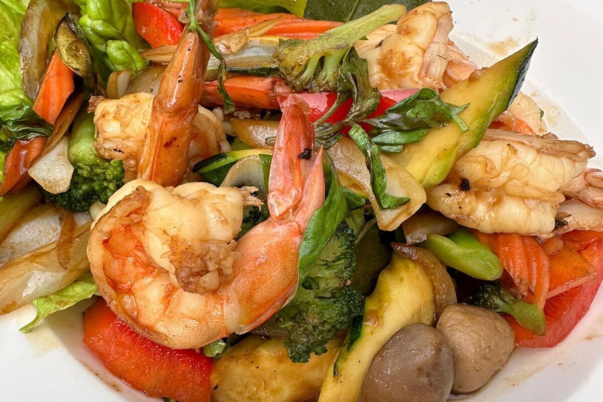 Crevettes sautées au basilic