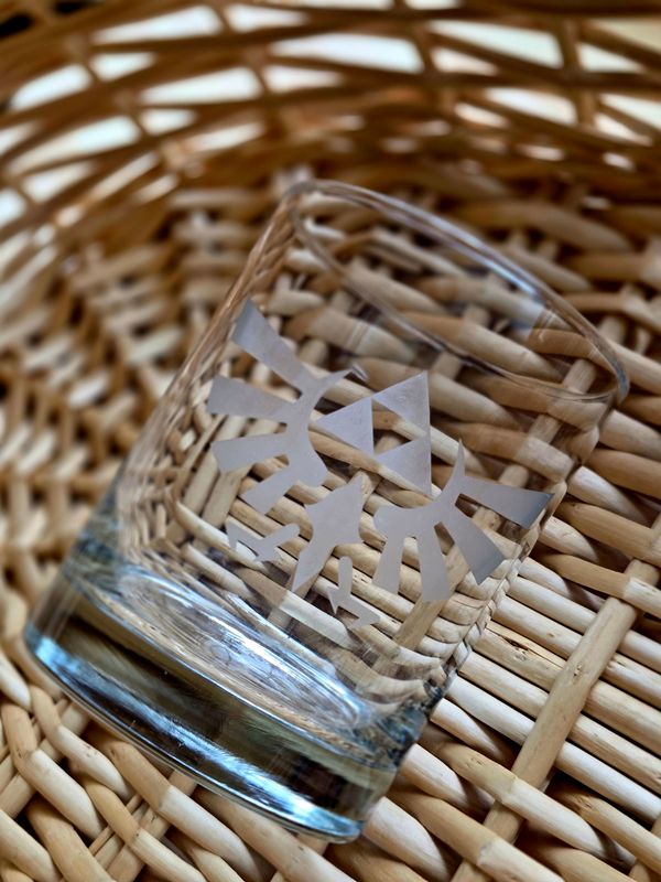 Triforce Crest Whiskey Glass