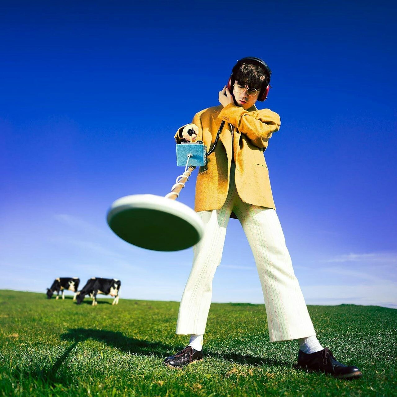 Declan McKenna / What Happened To The Beach?
