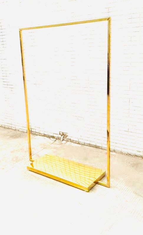 Gold Straight Rail with Gold base