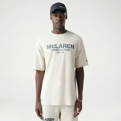 McLaren Camiseta Oversized Wordmark - Stone McLaren Camiseta Oversized Wordmark - Stone