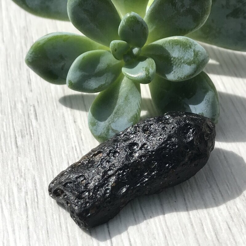 Tektite