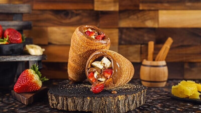 Cone With Nutella and Fruits