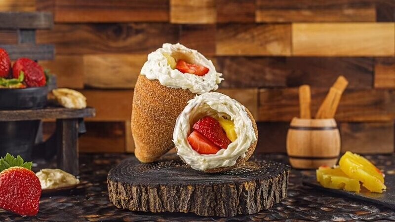 Cone With Vanilla Cream and Fruits