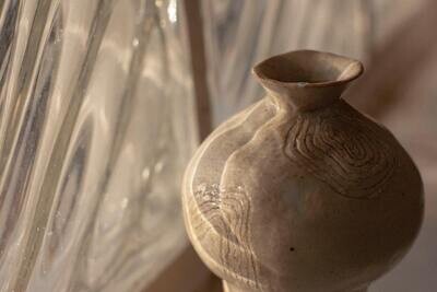 Mud vase