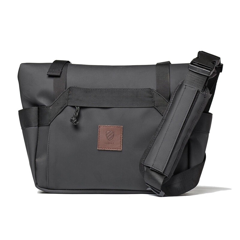 Langly Cross Body Sling Black