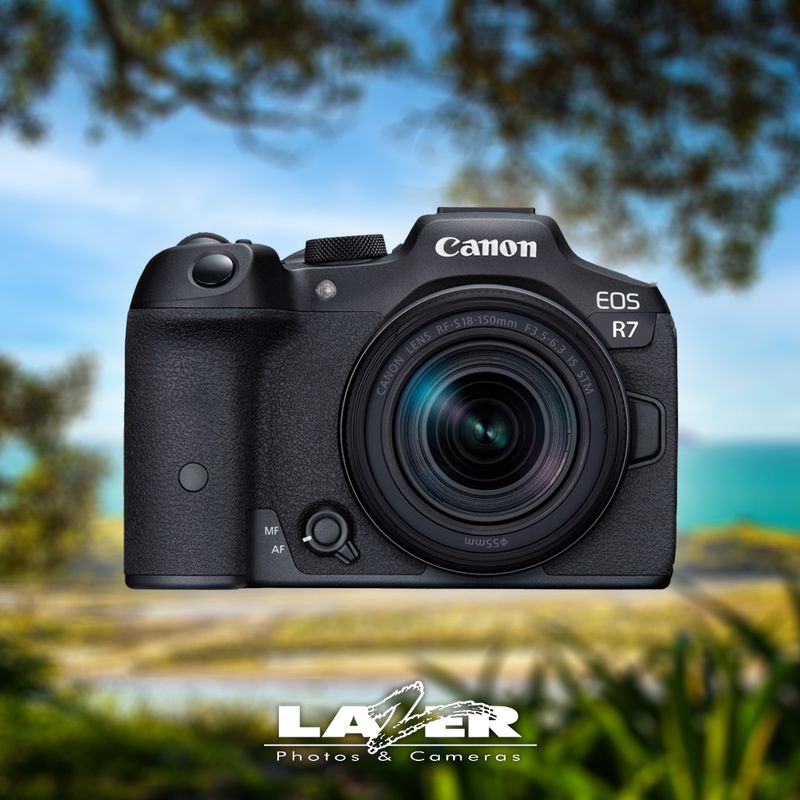 Canon EOS R7 with RF-S 18-150mm F3.5-6.3 IS STM Kit