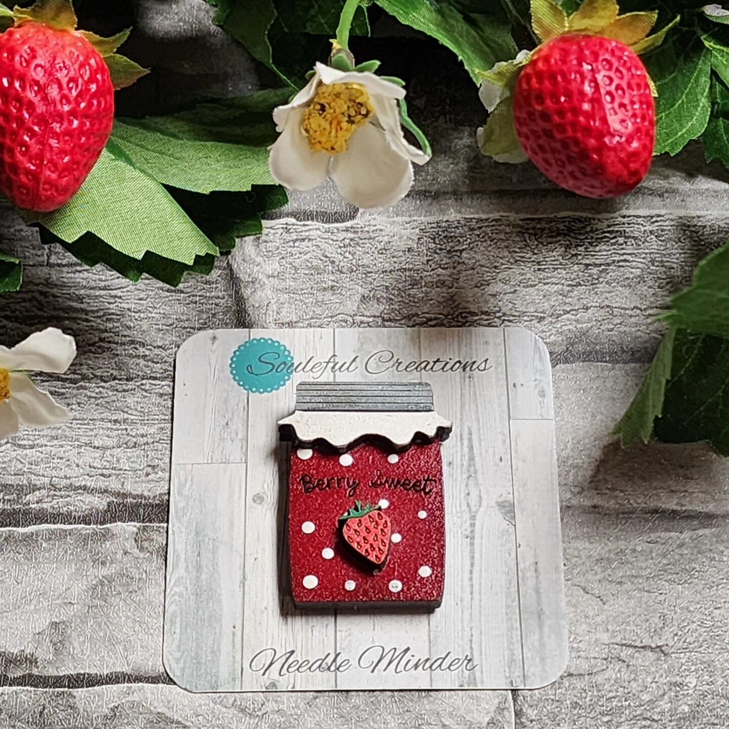 Berry Sweet Needle Minder