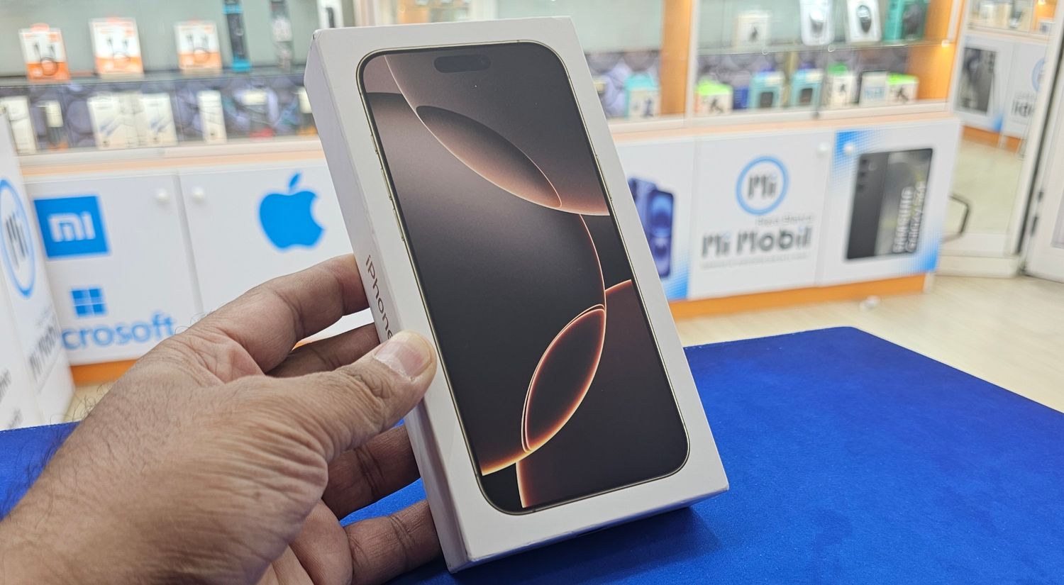 iPhone 16 Pro Max 512GB Titanium Desert
