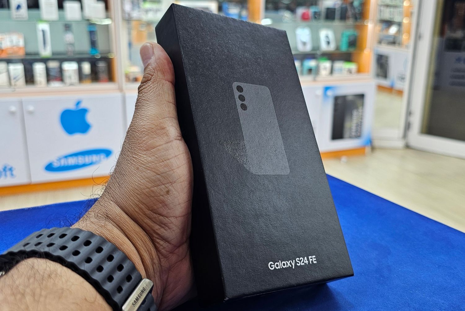Samsung Galaxy S24 FE 128GB Grafito