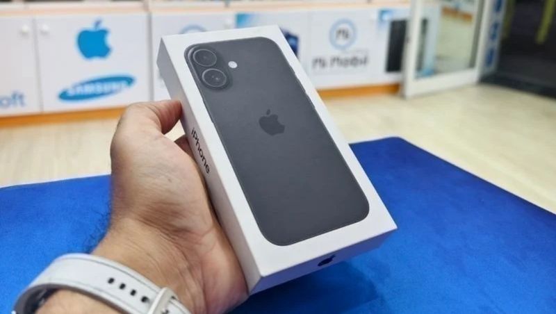 iPhone 16 128GB Black