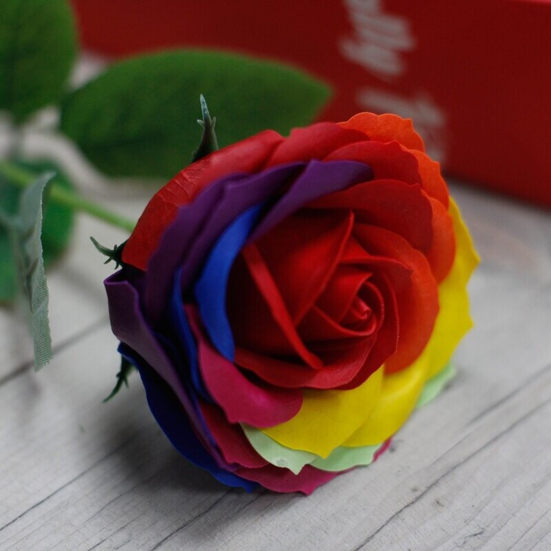 Rose de savon multicolore