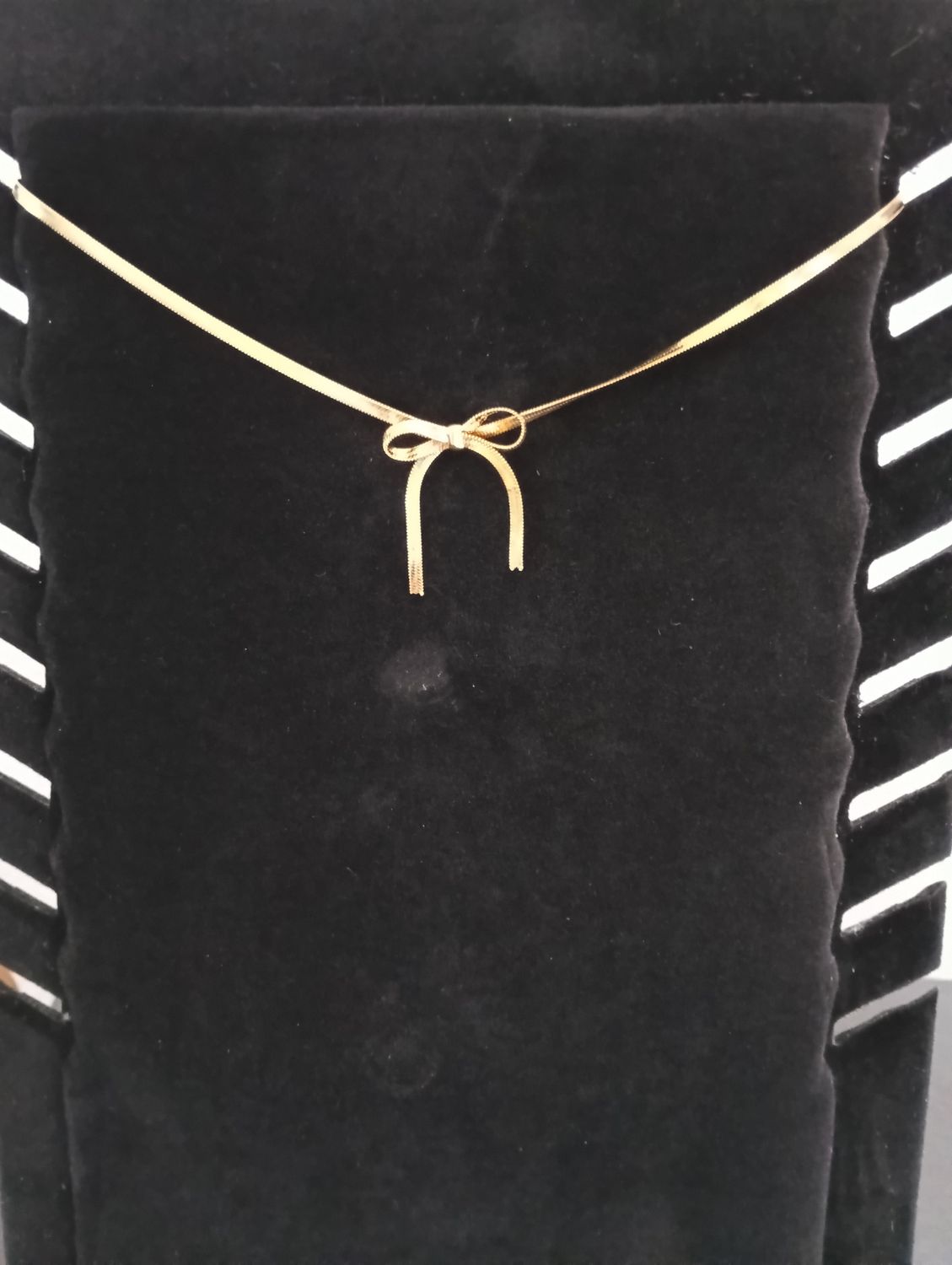 Collier petit noeud
