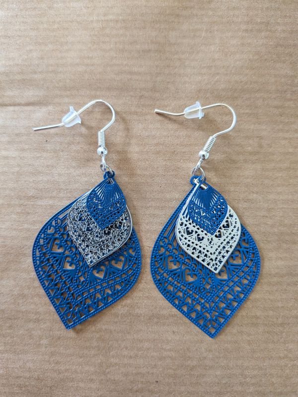 Boucles d'oreille "filigrane bohème" bleu