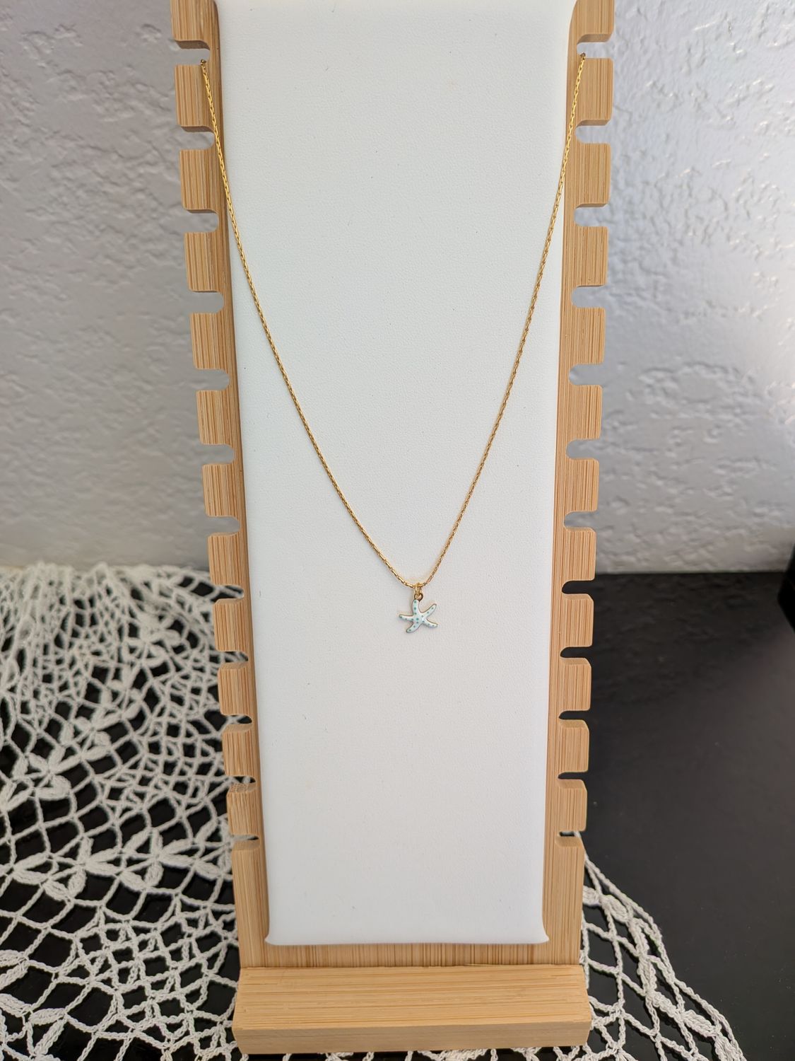 Collier "Étoile de Mer" blanche & Pois Bleus