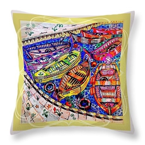 Cushion measuring 16x16 inches complete with zip and hollow fibre insert. Free Postage within uk 😀