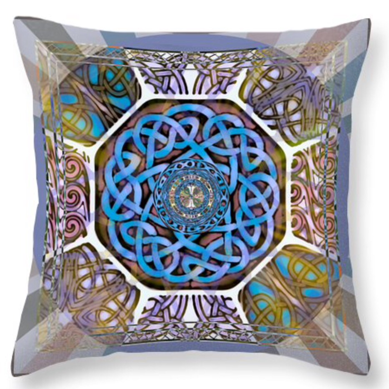 Cushion measuring 16x16 inches complete with zip and hollow fibre insert.Free Postage within uk 😀