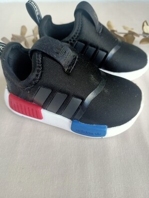 Footwear &amp; accessories