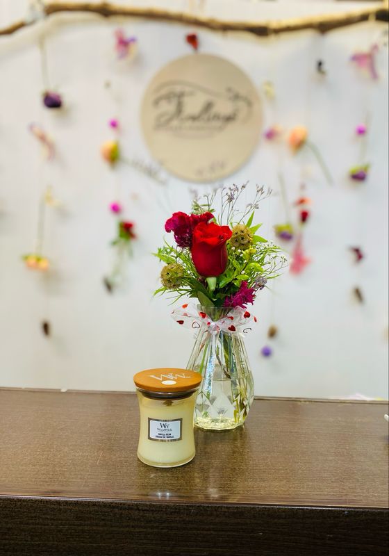 Woodwick Candle And Rose Vase