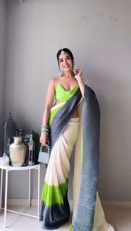 Pleated Crush Blooming Saree