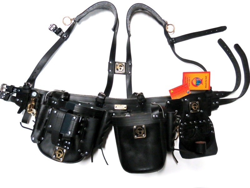 Ironworker belt with suspenders