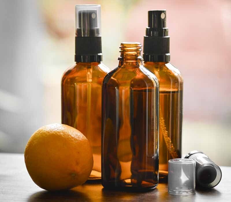 10 x 100ml Amber Glass Bottle with Fine Mist Spray