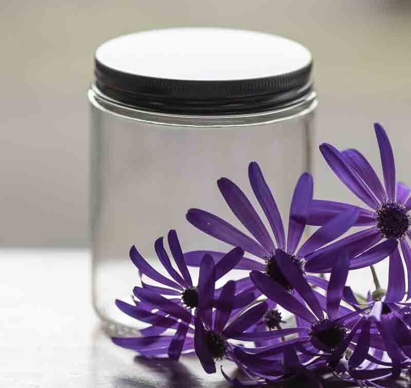 95 x 250ml Clear Glass Jar with black or silver wadded lid