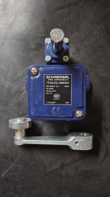 INTERRUPTOR POSICION PART. NO: CT203467 TD 422-01Y-1090/2512 SCHMERSAL