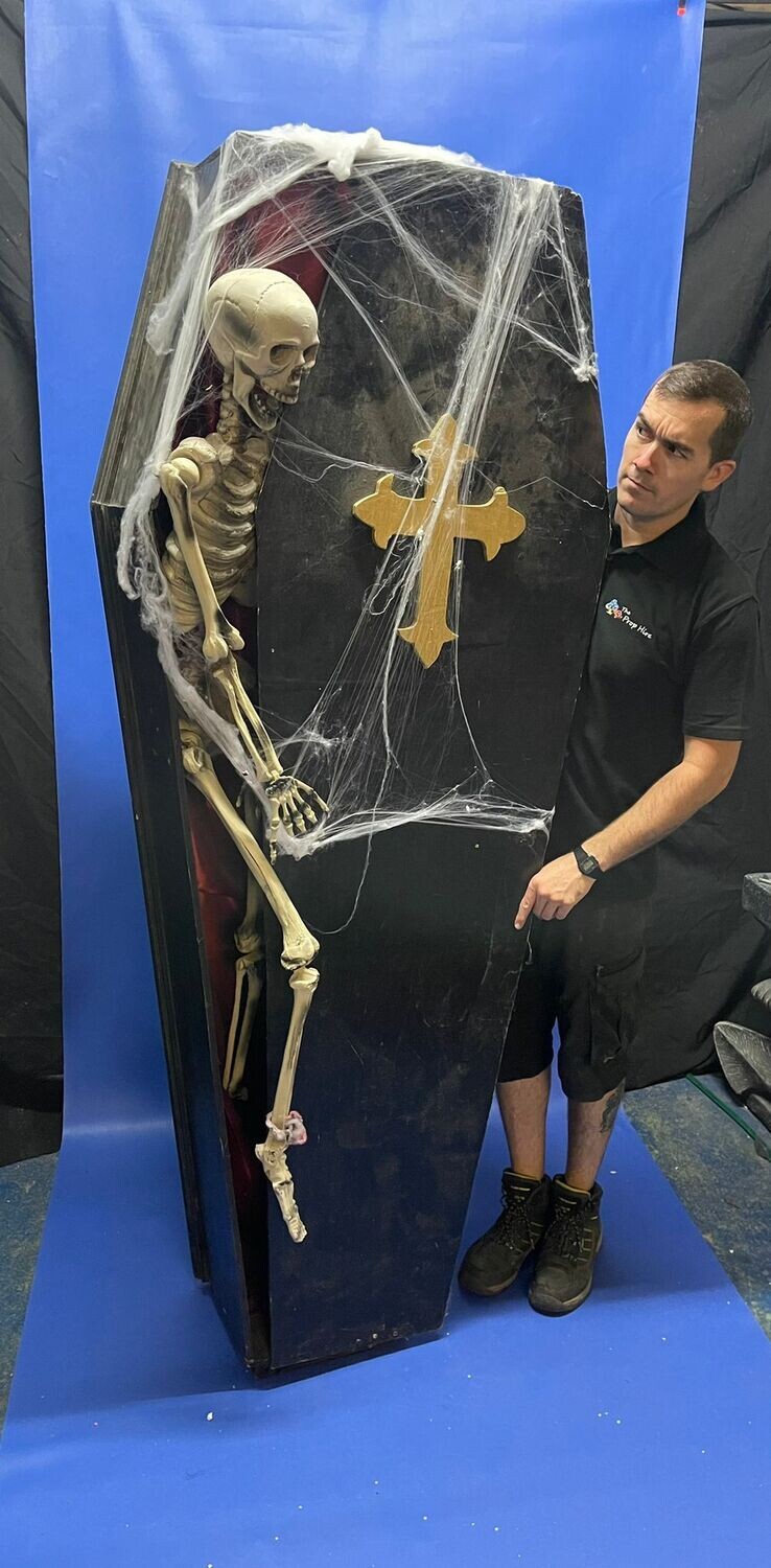Coffin With Skeleton