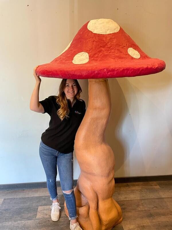 Giant Mushroom - Red & White