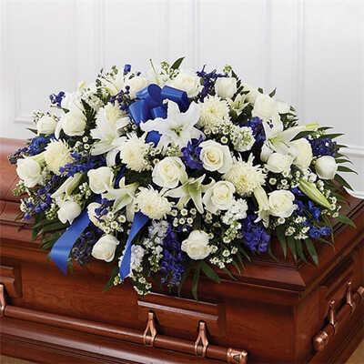 All White Flowers Funeral Wreath (s)