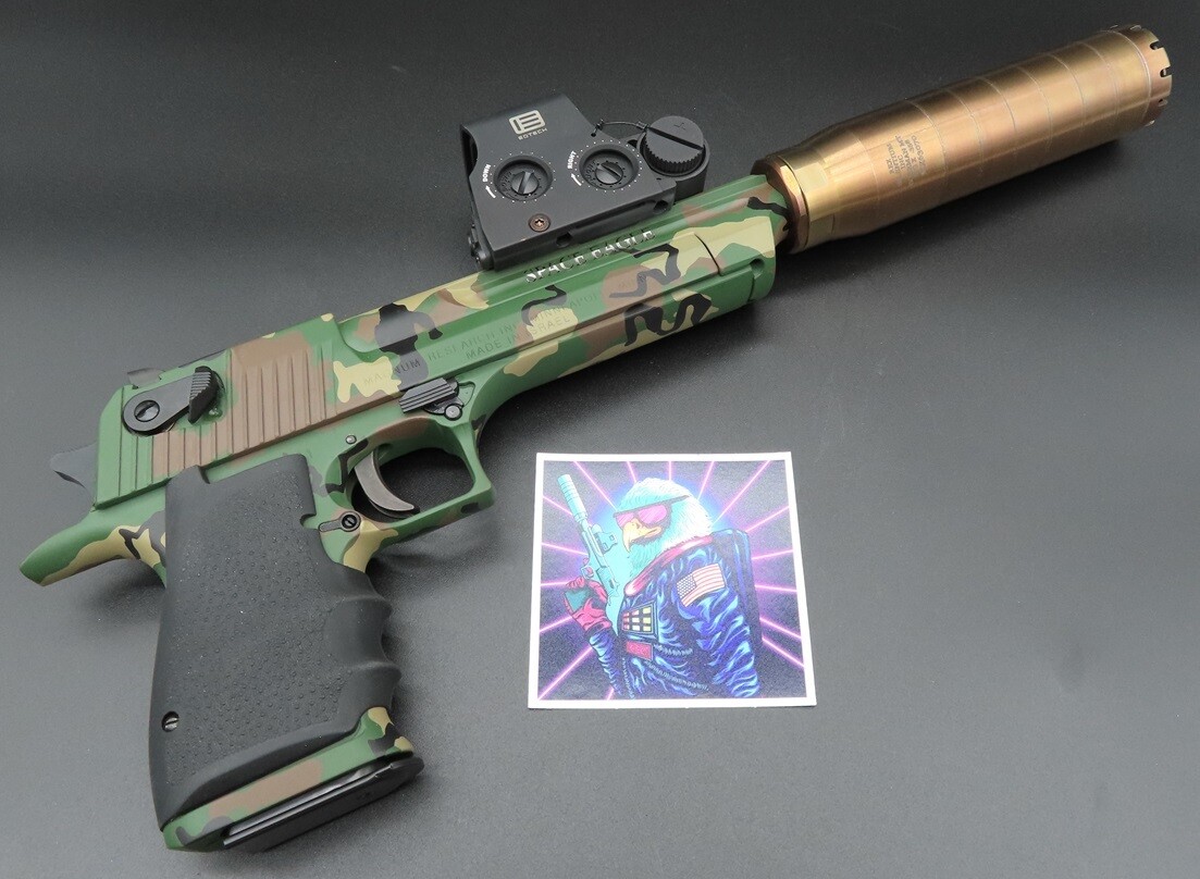 Space Eagle™ Signature Edition - .44Mag Mk XIX M81