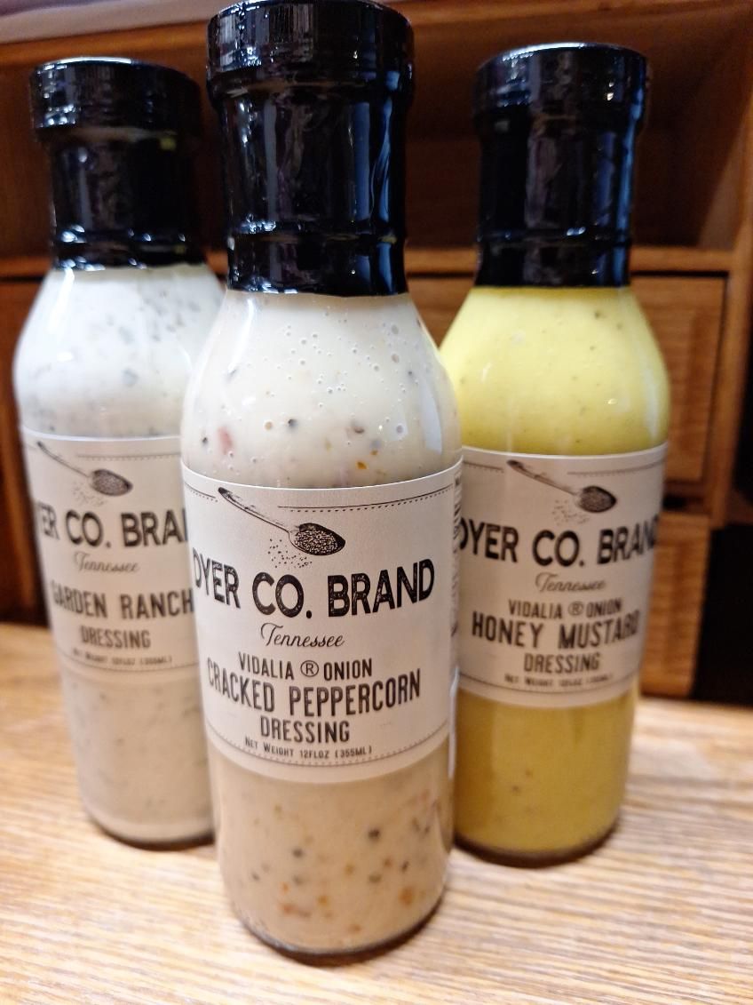 Dyer Co Brand Cracked Peppercorn Dressing