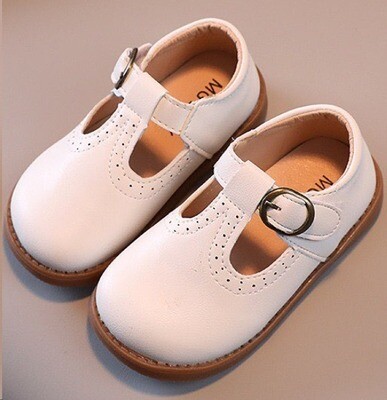 MG Baby White Shoes - Toddler 10