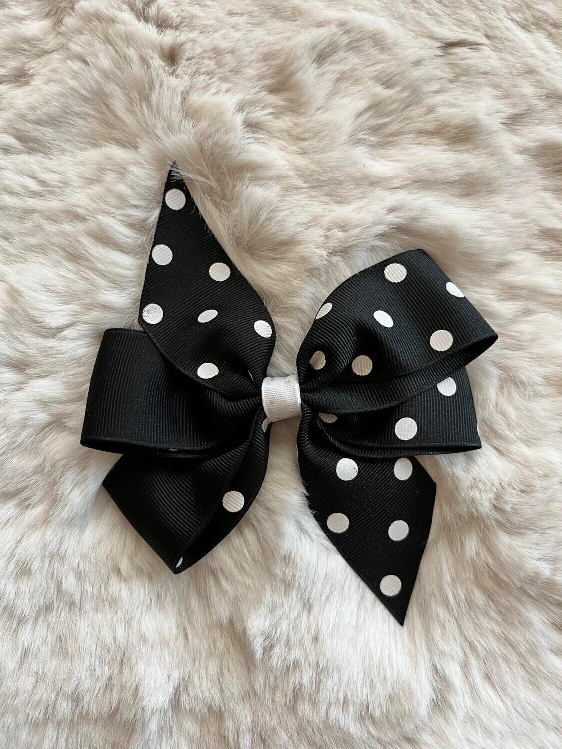 Bow1825 - Black Polka Dots