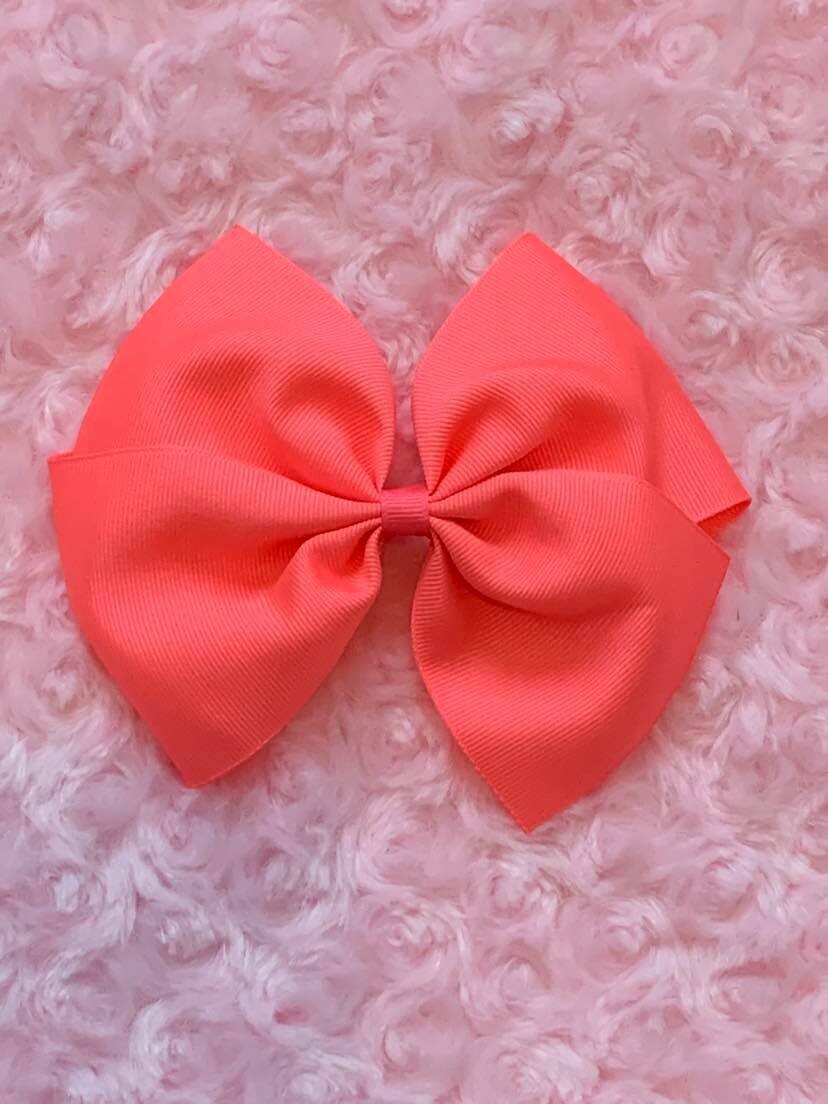 Bow831 - Neon Pink - 5.5&quot;