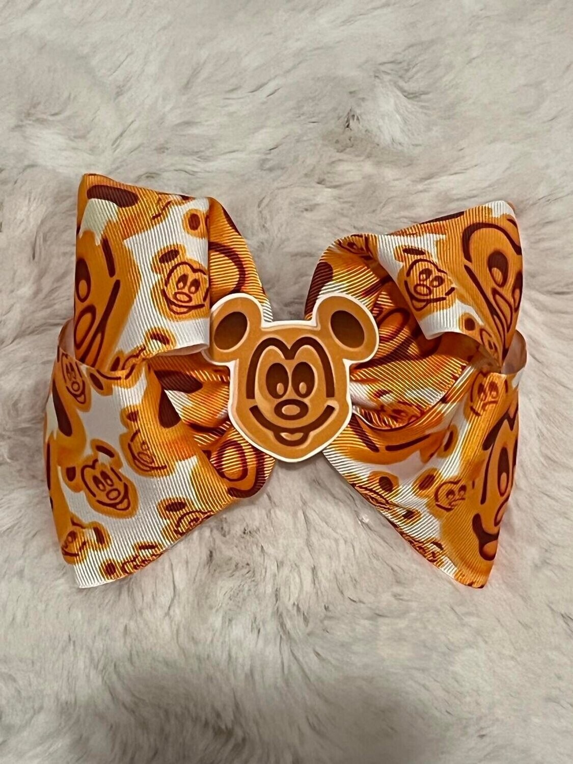Bow2116 - Mickey Mouse