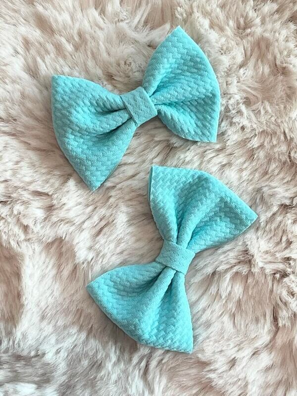 Bow2467 - Lt Blue Piggy Set