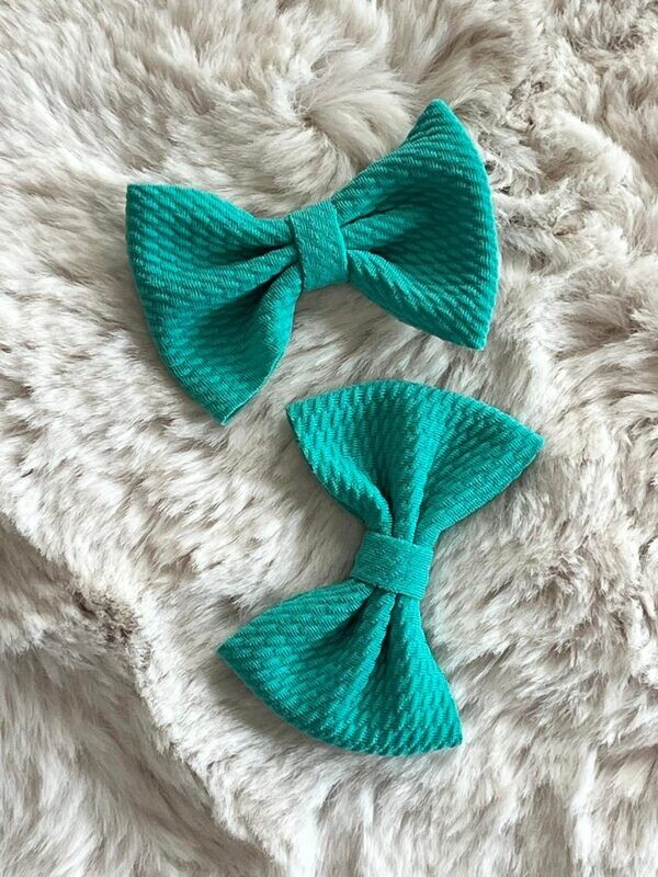 Bow2491 - Sea Foam Green Piggy Set