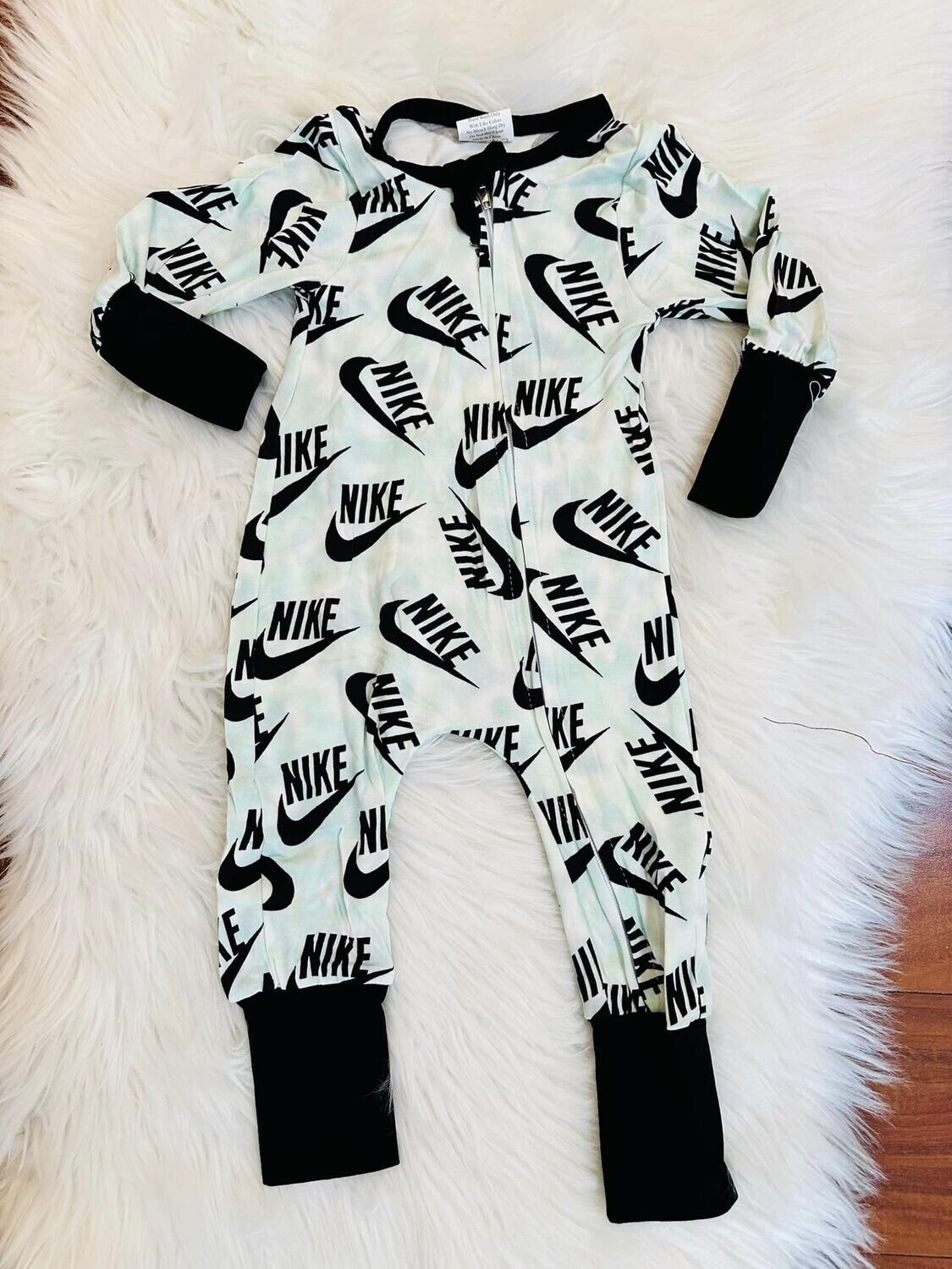 Green tye dye Nike bamboo jammies - 12/18mo