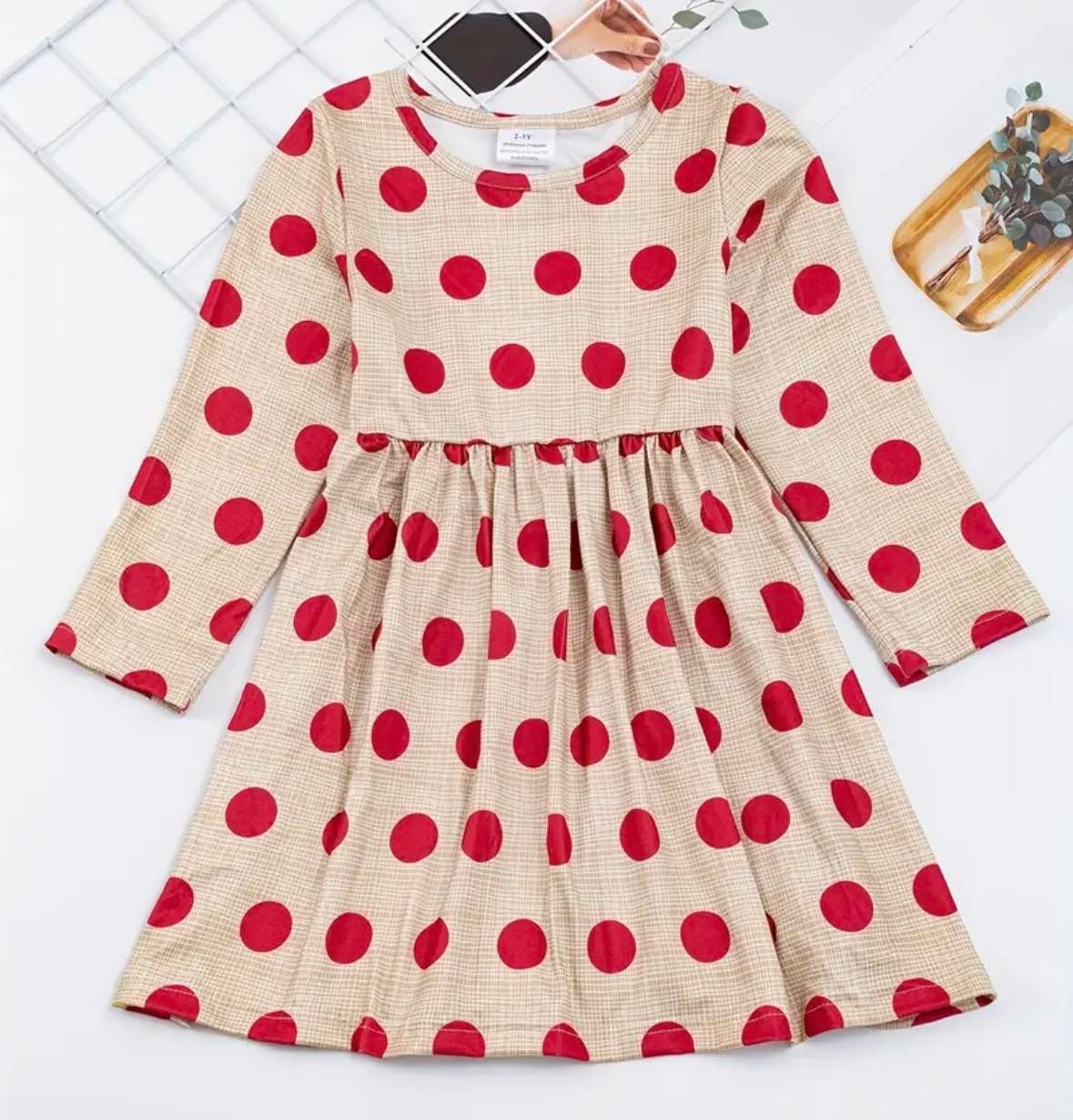 Red Polka dot dress - 4-5 years