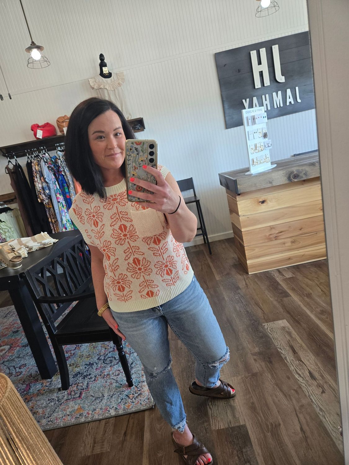 FLORAL SWEATER VEST