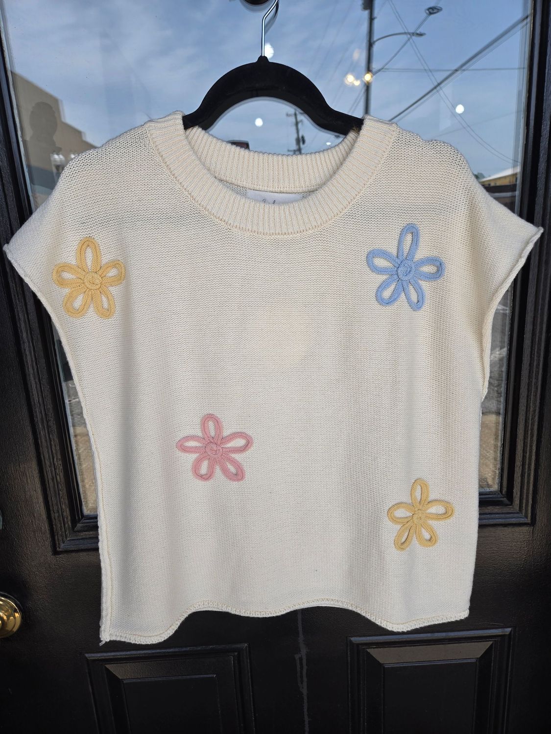 EMBROIDERY SWEATER VEST/CREAM