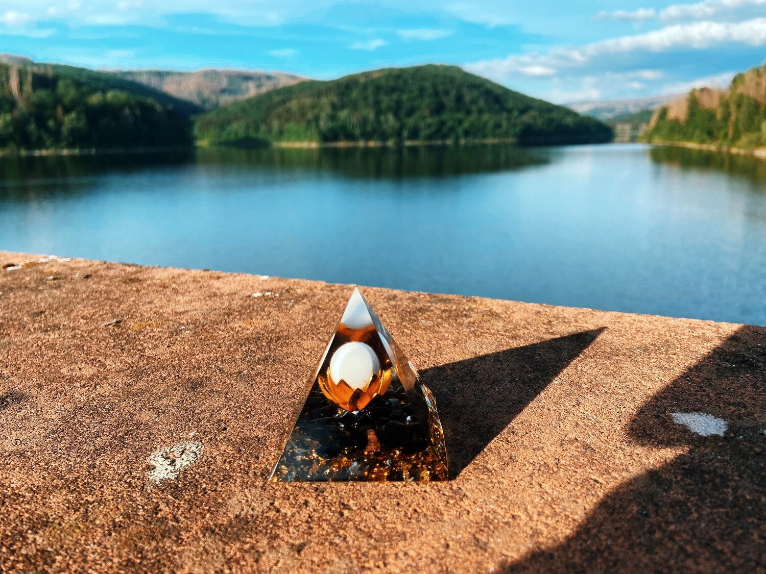1A06 Orgonit Pyramide Kristall Reiki Amethyst Chakra Meditation Home Dekor Sphere Stein Schutz