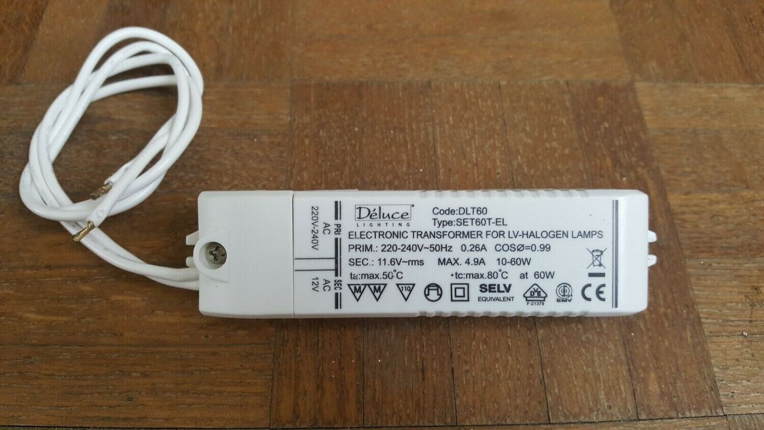 TRANSFORMATEUR ELECTRONIQUE DELUCE MODÈLE SET60T-EL 10-60 WATTS