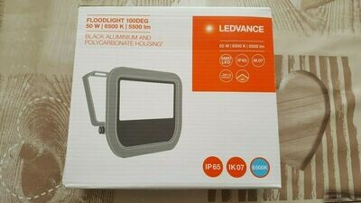LEDVANCE SPOT LED EXTÉRIEUR 50W/6500K BLACK IP65 5500 LUMENS