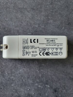 TRANSFORMATEUR LCI MODÈLE ET 3-60 C ELECTRONIQUE 10-60 WATTS